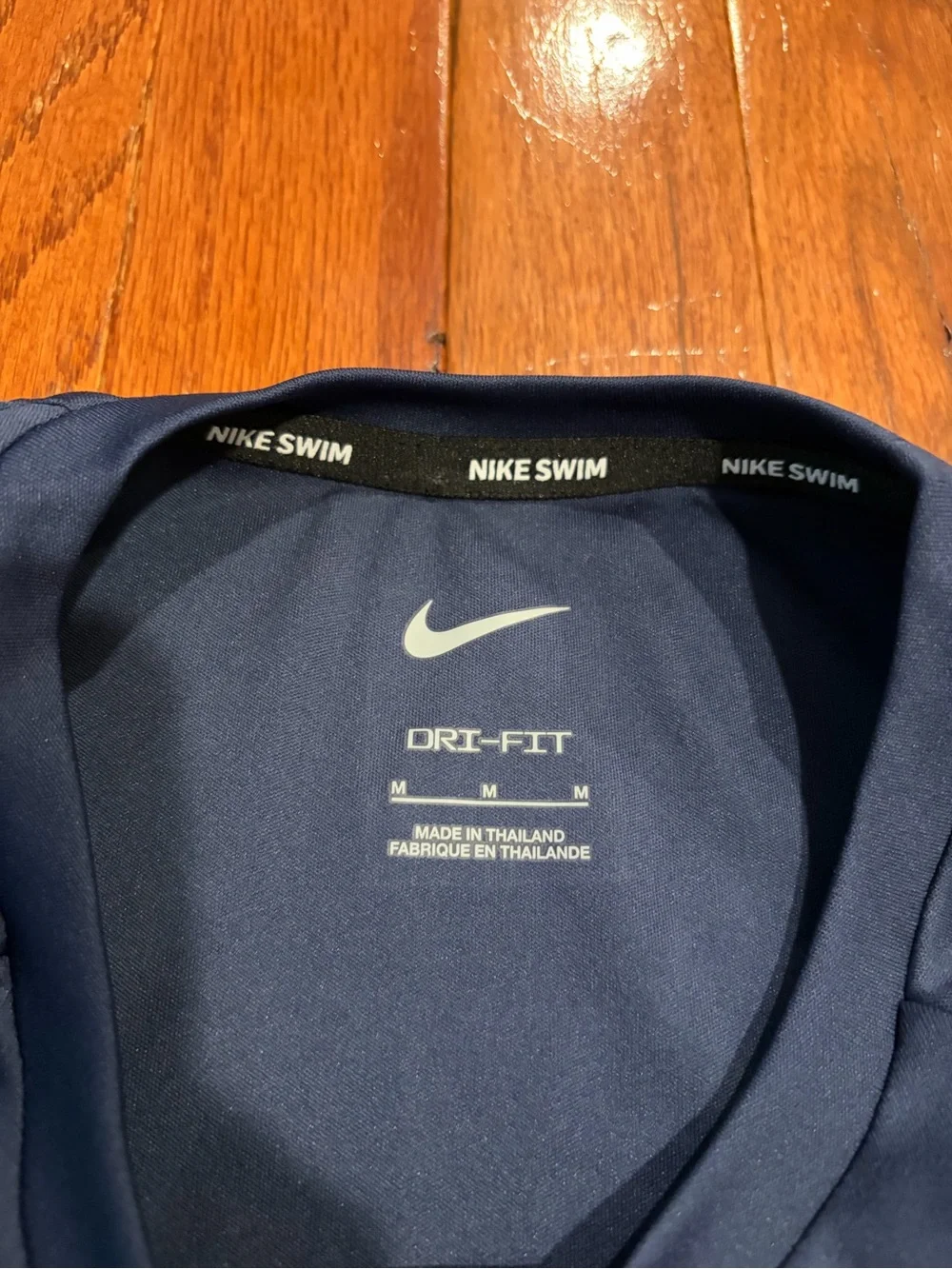 Nike Men's Navy Blue Long-Sleeve Swim Rash Guard